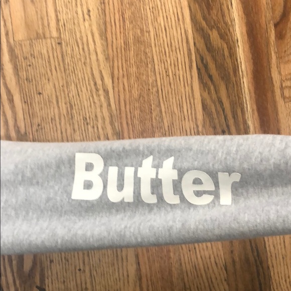 Butter kids sweatshirt - Picture 3 of 4